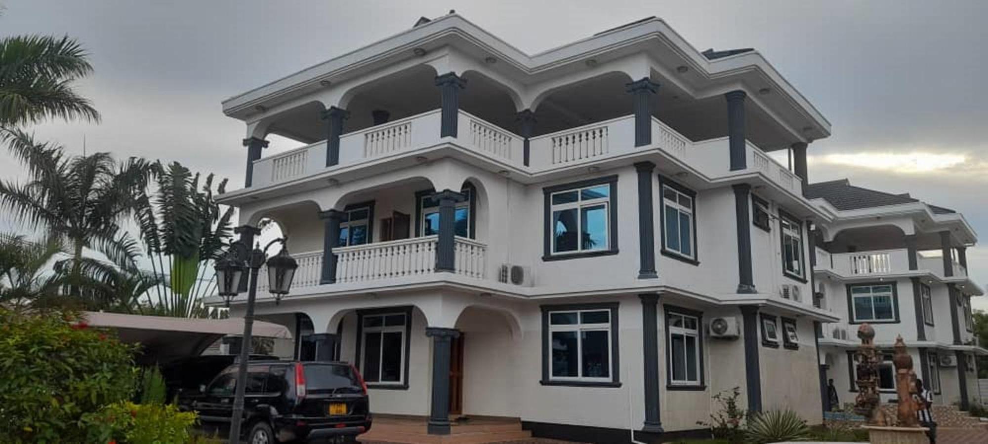 Luxury Beach Villa Inn Daressalam Exterior foto